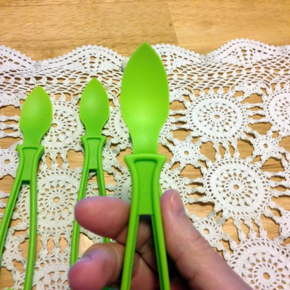 Egg Peelers, Sweden Linden, set of four